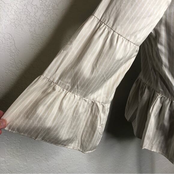 Tyler Boe tan and white striped ruffle pleated hem sleeve top size Medium - Picture 13 of 15